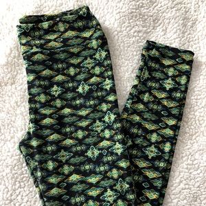 Lularoe leggings.
